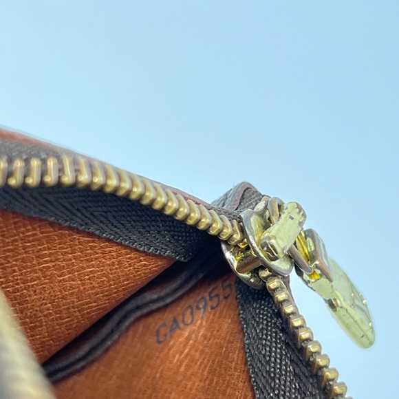 Monogram Key Cles - Picture 7 of 7